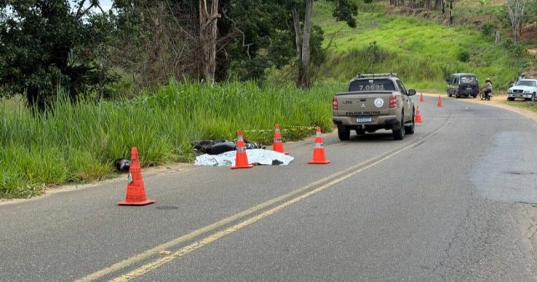Homem morre após acidente entre moto e van na BA-650 homem-morre-apos-acidente-entre-moto-e-van-na-ba-650