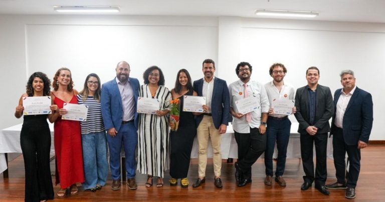 Escola de Saúde Pública de Salvador forma 23 novos médicos especialistas em programas de residência escola-de-saude-publica-de-salvador-forma-23-novos-medicos-especialistas-em-programas-de-residencia