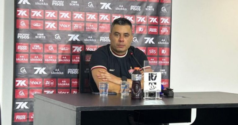 jair-ventura-lamenta-chances-perdidas-do-vitoria-e-avalia-jogo-equilibrado-diante-do-bahia