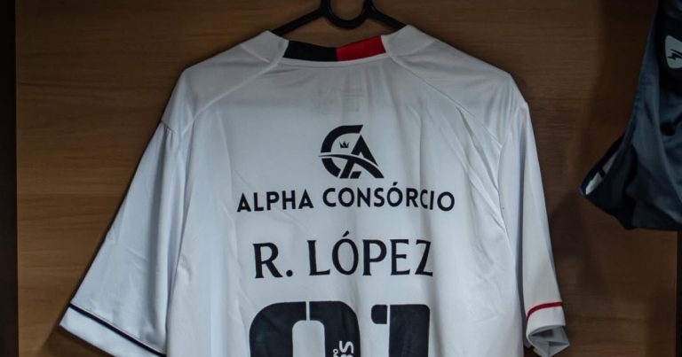 com-dois-retornos-e-duas-novidades,-vitoria-relaciona-23-jogadores-para-o-ba-vi;-veja-lista