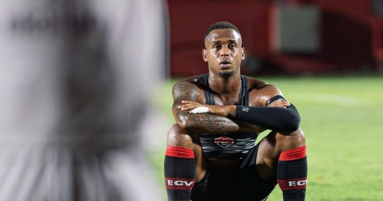 dudu-fara-cirurgia-e-pode-desfalcar-o-vitoria-ate-o-fim-da-temporada;-veja-prazo-de-recuperacao