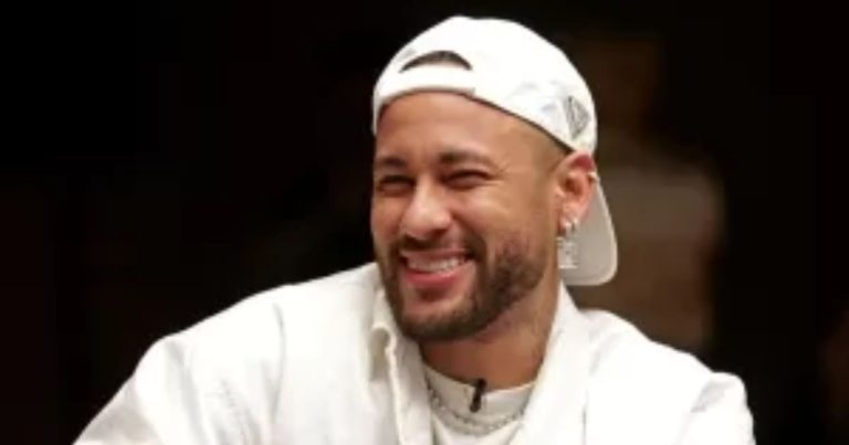 fora-contra-o-cruzeiro,-neymar-dedica-fim-de-semana-ao-poquer:-feliz-com-a-performance