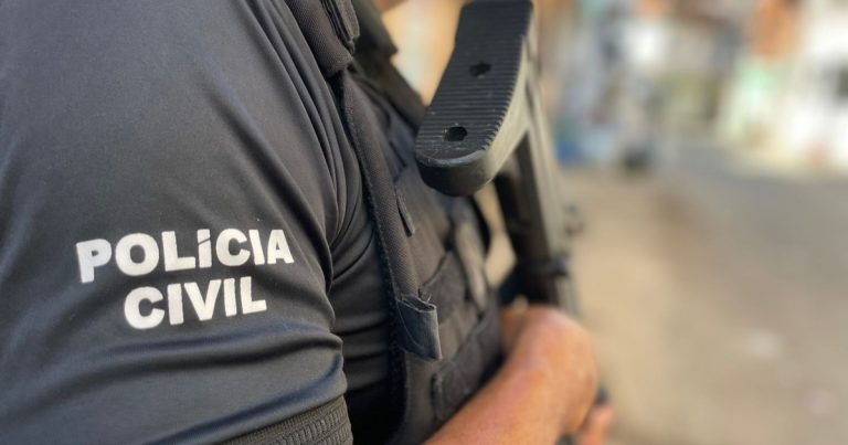 Mulher é presa suspeita de mandar matar ex-companheiro em Paulo Afonso mulher-e-presa-suspeita-de-mandar-matar-ex-companheiro-em-paulo-afonso