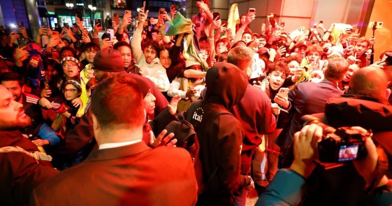 Seleção Brasileira desembarca em Boston para amistoso contra a França selecao-brasileira-desembarca-em-boston-para-amistoso-contra-a-franca