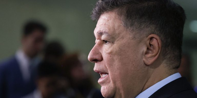 cpi-do-inss:-apos-reves-no-stf,-viana-quer-votar-relatorio-nesta-sexta