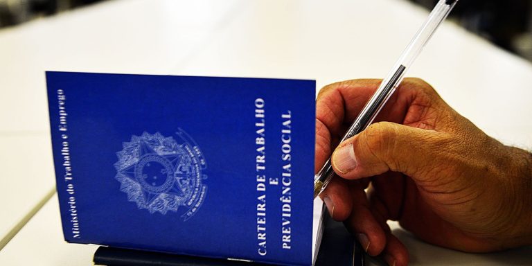 Brasil tem recorde de 66,8% dos trabalhadores na previdência social brasil-tem-recorde-de-66,8%-dos-trabalhadores-na-previdencia-social