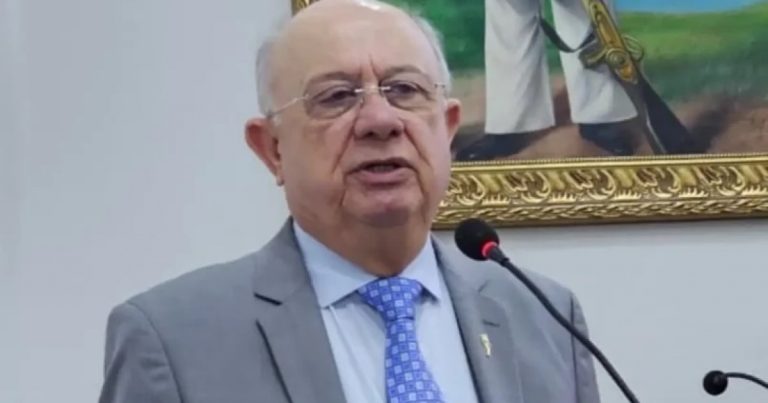 ze-ronaldo-“sai-do-armario”-e-convoca-apoiadores-para-evento-que-vai-anunciar-chapa-de-acm-neto