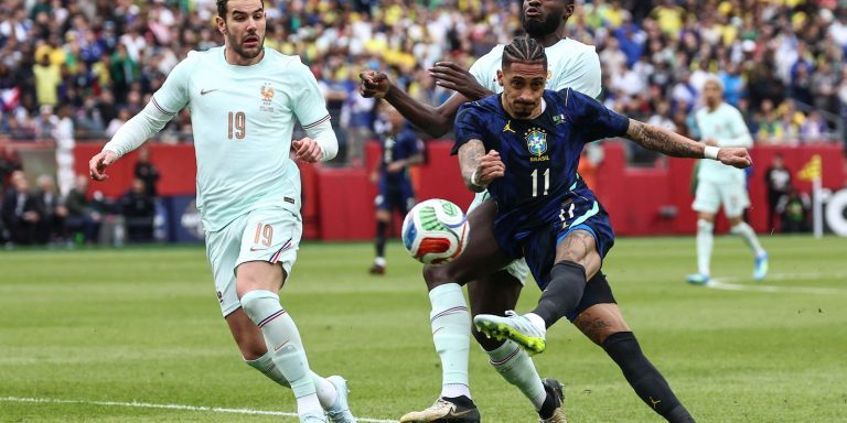 Raphinha e Wesley são cortados da seleção brasileira raphinha-e-wesley-sao-cortados-da-selecao-brasileira