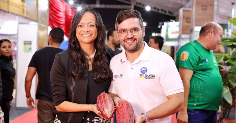 gestao-de-ilheus-assina-carta-compromisso-voltada-a-producao-de-cacau-no-sul-da-bahia