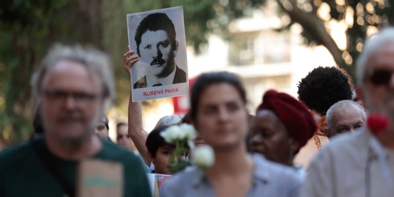 Caminhada do Silêncio em São Paulo denuncia violência de estado caminhada-do-silencio-em-sao-paulo-denuncia-violencia-de-estado
