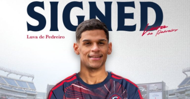 clube-da-mls-anuncia-contratacao-de-luva-de-pedreiro-em-acao-de-1o-de-abril