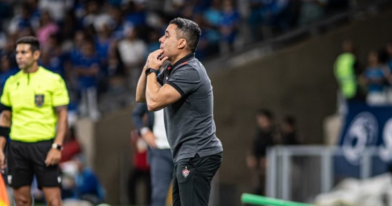 sem-baralhas-e-martinez,-jair-ventura-despista-sobre-substitutos:-nao-vamos-dar-armas-ao-adversario