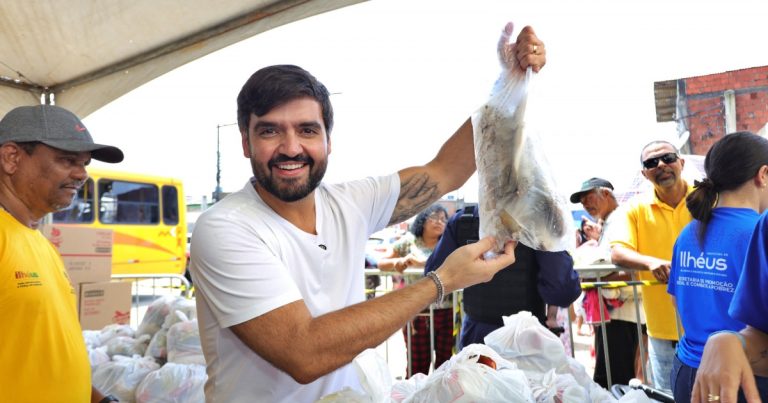 Prefeitura de Ilhéus realiza distribuição de peixes e kits de alimentos para a Semana Santa prefeitura-de-ilheus-realiza-distribuicao-de-peixes-e-kits-de-alimentos-para-a-semana-santa