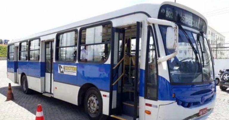 Troca de tiros provoca suspensão de linhas de ônibus em Lauro de Freitas troca-de-tiros-provoca-suspensao-de-linhas-de-onibus-em-lauro-de-freitas