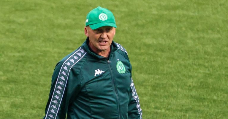 Chapecoense demite técnico e Brasileirão mantém média de uma queda por rodada chapecoense-demite-tecnico-e-brasileirao-mantem-media-de-uma-queda-por-rodada