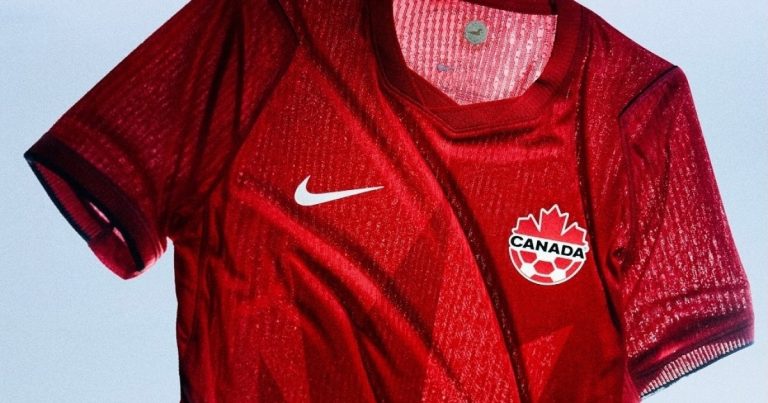 Seleção canadense lança ação para que italianos usem camisas do Canadá após eliminação na repescagem selecao-canadense-lanca-acao-para-que-italianos-usem-camisas-do-canada-apos-eliminacao-na-repescagem
