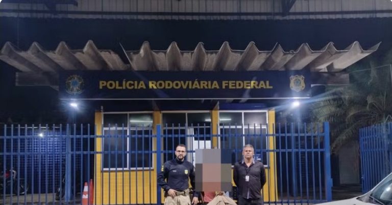 Adolescente viaja com carro dos pais para encontrar garota que conheceu no Roblox e é resgatado pela PRF após percorrer 500 km adolescente-viaja-com-carro-dos-pais-para-encontrar-garota-que-conheceu-no-roblox-e-e-resgatado-pela-prf-apos-percorrer-500-km