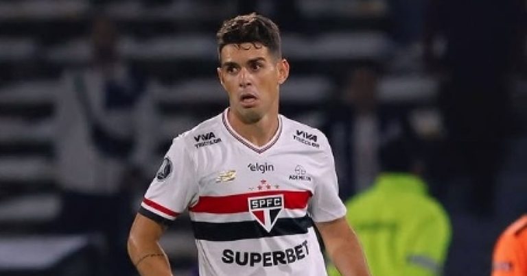 Oscar anuncia aposentadoria após susto de saúde e encerra carreira aos 34 anos: “Queria jogar mais” oscar-anuncia-aposentadoria-apos-susto-de-saude-e-encerra-carreira-aos-34-anos:-“queria-jogar-mais”