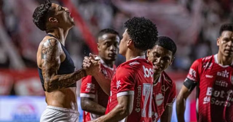 esta-de-volta?-puskas-marca-gol-da-vitoria-em-classico-goiano-na-serie-b