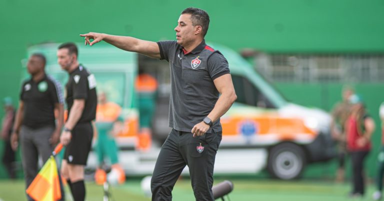 jair-ventura-ameniza-expulsao-de-edenilson-em-empate-contra-chapecoense:-nao-foi-determinante