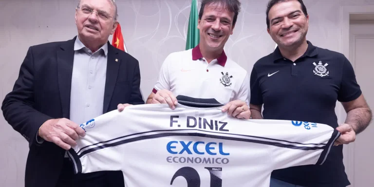 Fernando Diniz é anunciado como novo técnico do Corinthians fernando-diniz-e-anunciado-como-novo-tecnico-do-corinthians