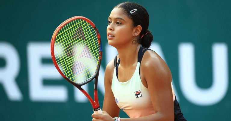 Promessa do tênis brasileiro, Naná recebe convite para disputar qualifying do WTA 1000 de Madri promessa-do-tenis-brasileiro,-nana-recebe-convite-para-disputar-qualifying-do-wta-1000-de-madri