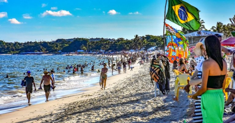 Porto Seguro recebe 80 mil turistas na Semana Santa e registra 70% de ocupação hoteleira porto-seguro-recebe-80-mil-turistas-na-semana-santa-e-registra-70%-de-ocupacao-hoteleira