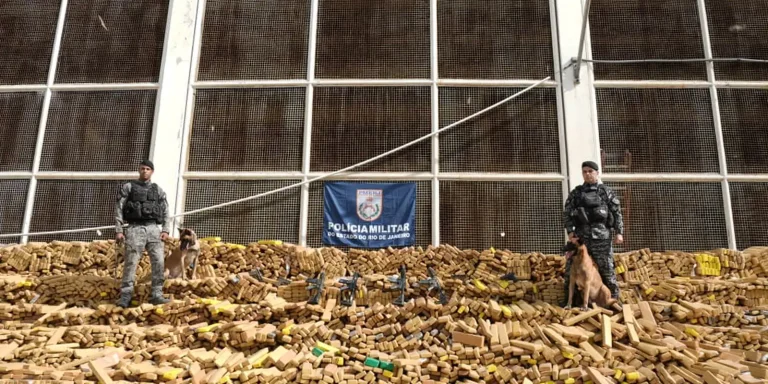 RJ: Operação na Maré apreende recorde de 48 toneladas de drogas rj:-operacao-na-mare-apreende-recorde-de-48-toneladas-de-drogas