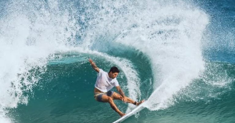 wsl:-surfistas-brasileiros-se-destacam-e-avancam-em-bells-beach