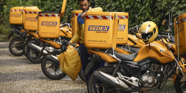 Correios: Plano de Demissão Voluntária tem adesão de 30% da meta correios:-plano-de-demissao-voluntaria-tem-adesao-de-30%-da-meta