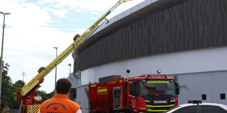 Incêndio no Velódromo do Rio é controlado; pista não teve impacto incendio-no-velodromo-do-rio-e-controlado;-pista-nao-teve-impacto