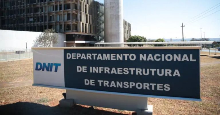 DNIT emite alerta de dez dias para responsável por construção irregular na BR-324 em Gavião dnit-emite-alerta-de-dez-dias-para-responsavel-por-construcao-irregular-na-br-324-em-gaviao