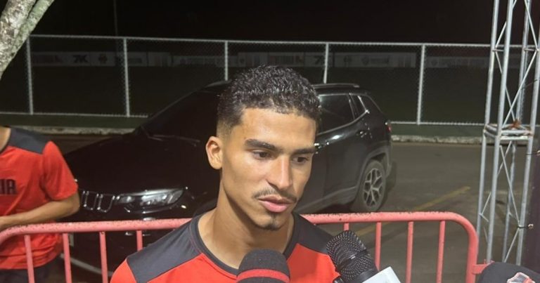 rene-celebra-primeiro-gol-pelo-vitoria:-“e-muito-importante-marcar-com-essa-camisa”