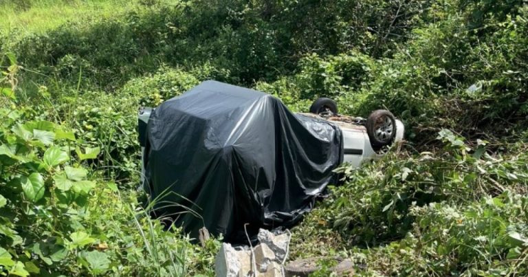 acidente-com-veiculo-de-trabalhadores-deixa-homem-morto-e-seis-feridos-em-itabela
