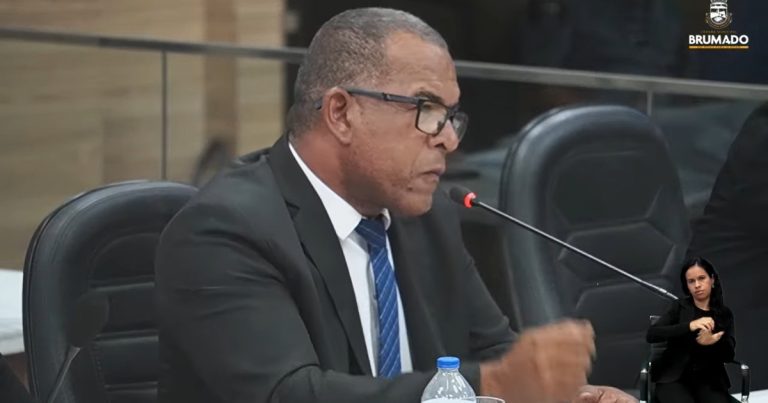 video:-vereador-afirma-que-salario-de-r$-13-mil-nao-da-para-fazer-uma-feira-em-brumado