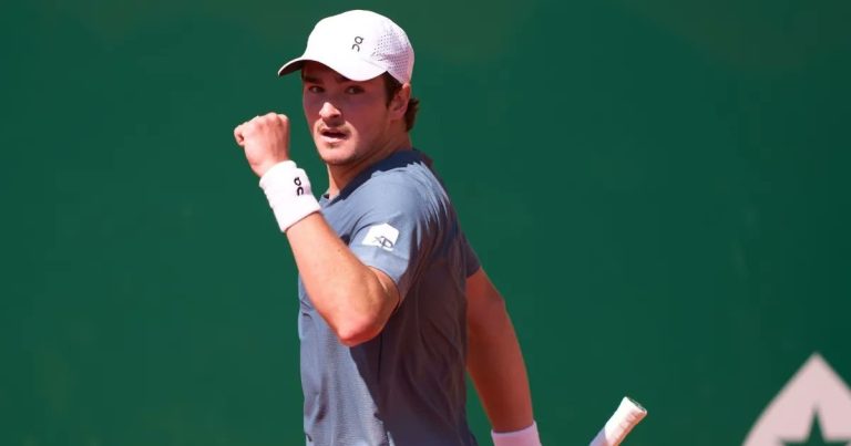 João Fonseca é superado por Zverev em três sets e para nas quartas do Masters 1000 joao-fonseca-e-superado-por-zverev-em-tres-sets-e-para-nas-quartas-do-masters-1000