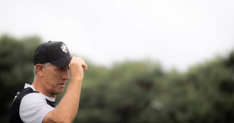 Renato Gaúcho vira alvo de processo da Conmebol por não viajar com o Vasco renato-gaucho-vira-alvo-de-processo-da-conmebol-por-nao-viajar-com-o-vasco