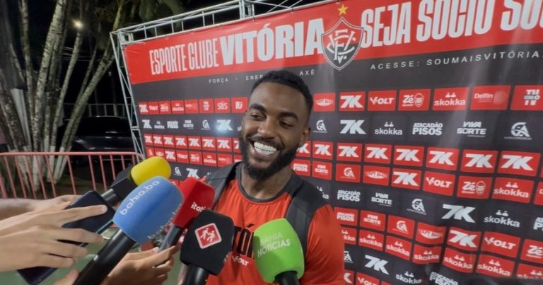 ramon-valoriza-gol-no-barradao,-exalta-ambiente-no-vitoria-e-brinca-sobre-pix:-“brincadeira-sadia,-mas-vou-cobrar”