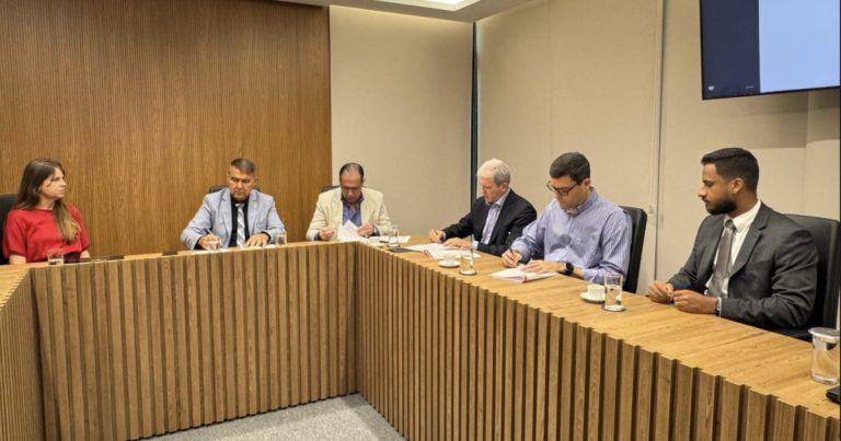 MP-BA firma novo acordo com Tronox para reforçar monitoramento ambiental e investir R$ 650 mil em escola em Camaçari mp-ba-firma-novo-acordo-com-tronox-para-reforcar-monitoramento-ambiental-e-investir-r$-650-mil-em-escola-em-camacari