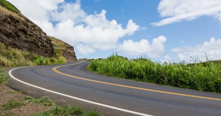 Governo fecha contrato de R$ 9,4 milhões para estruturar concessão de 1.024 km de rodovias na Bahia governo-fecha-contrato-de-r$-9,4-milhoes-para-estruturar-concessao-de-1.024-km-de-rodovias-na-bahia