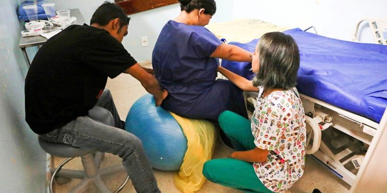 Doula: regulamentação reforça integração da categoria ao SUS doula:-regulamentacao-reforca-integracao-da-categoria-ao-sus