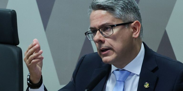 Relatório da CPI do Crime conecta facções com sistema financeiro relatorio-da-cpi-do-crime-conecta-faccoes-com-sistema-financeiro