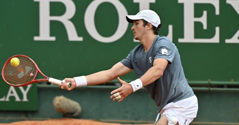 João Fonseca vence Rinderknech e avança às quartas do ATP 500 de Munique joao-fonseca-vence-rinderknech-e-avanca-as-quartas-do-atp-500-de-munique