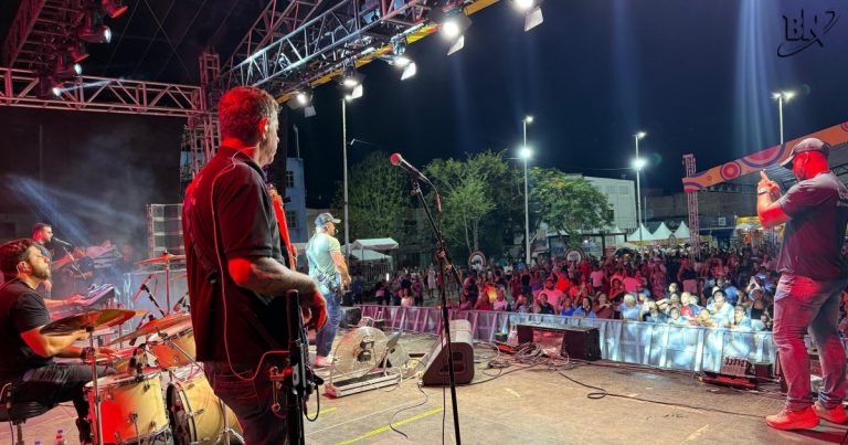 aniversario-de-mata-de-sao-joao-reune-publico-com-shows-de-nattan,-e-o-tchan-e-caninde