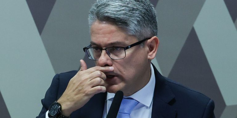 mendes-pede-a-pgr-investigacao-contra-senador-alessandro-vieira