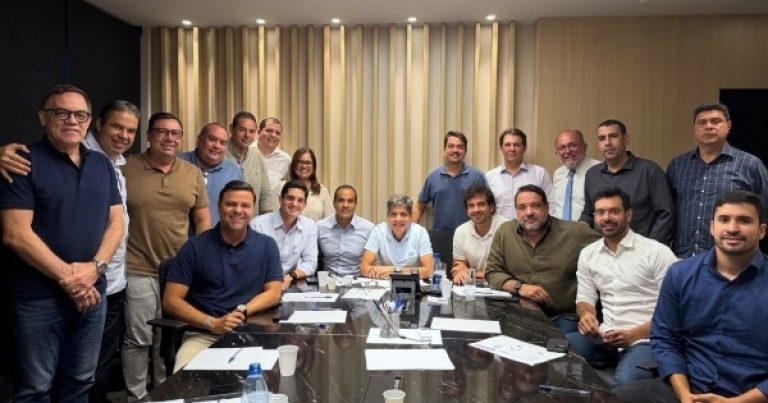 de-salvador,-lauro,-conquista-e-teixeira:-lancamentos-para-al-ba-em-redutos-causam-desconforto-em-deputados-da-oposicao