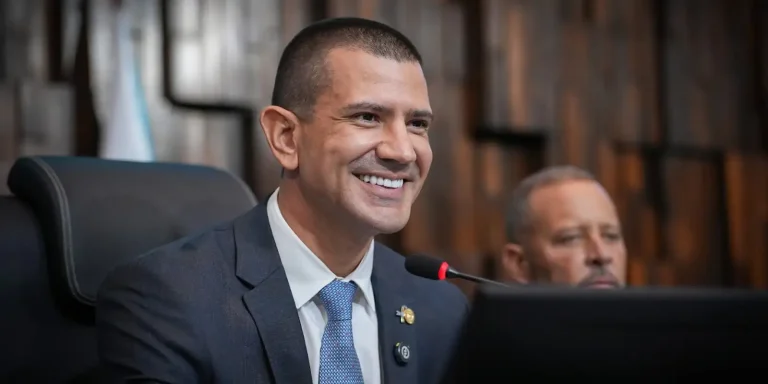douglas-ruas-e-eleito-presidente-da-assembleia-legislativa-do-rio