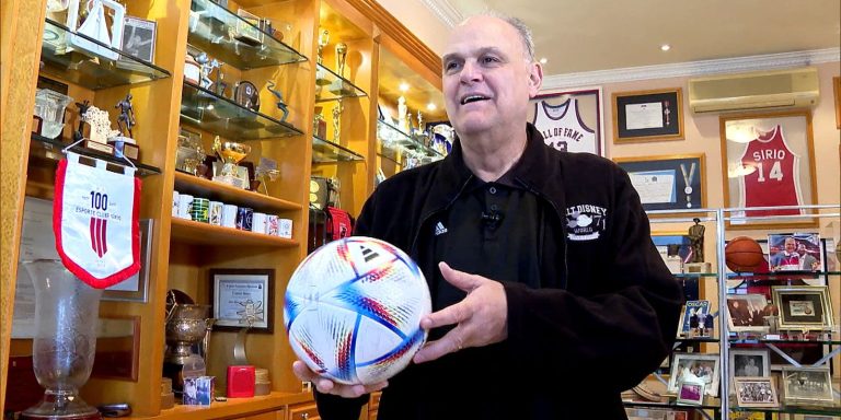 em-entrevistas,-oscar-mostra-reliquias-e-revela-idolos-do-esporte