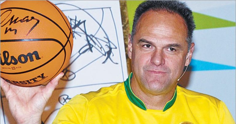 bahia-e-vitoria-prestam-homenagem-a-oscar-schmidt