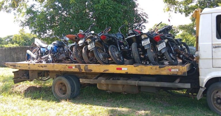 policia-civil-desarticula-oficina-clandestina-e-apreende-11-motocicletas-em-santo-amaro